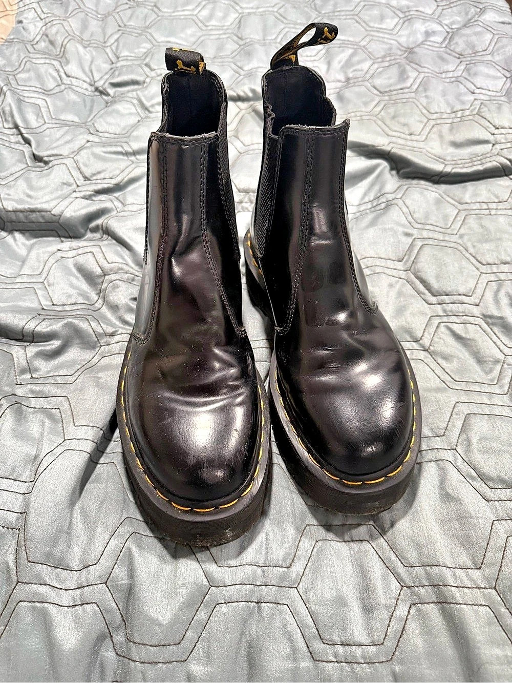 Dr. Martens 2976 Quad SZ 8 Men’s Chelsea Boots SZ 9 Women’s BLACK